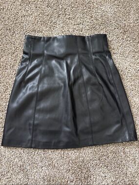 Zara Black Faux Leather Paneled Mini Skirt